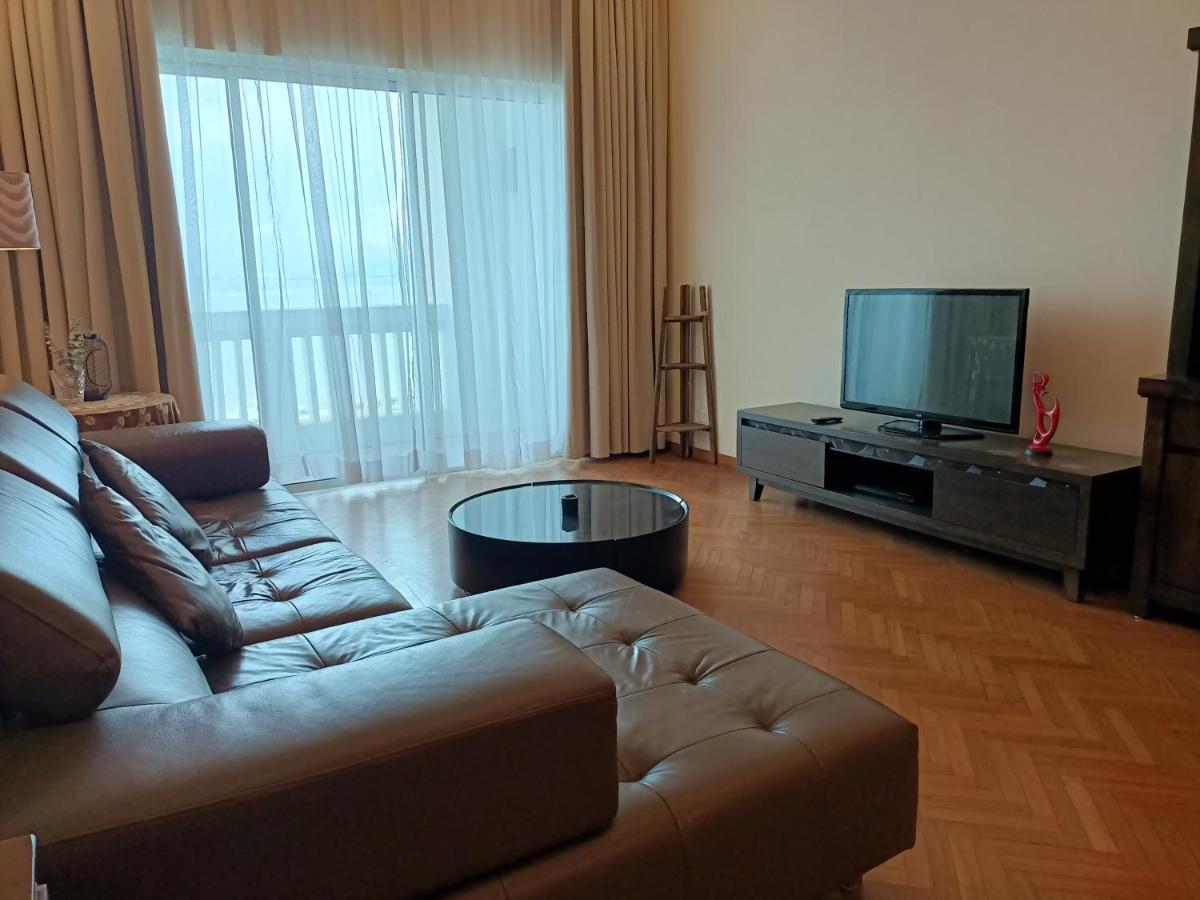Straits Quay Marina Suites Penang By Aurorahomes Bagan Jermal Экстерьер фото