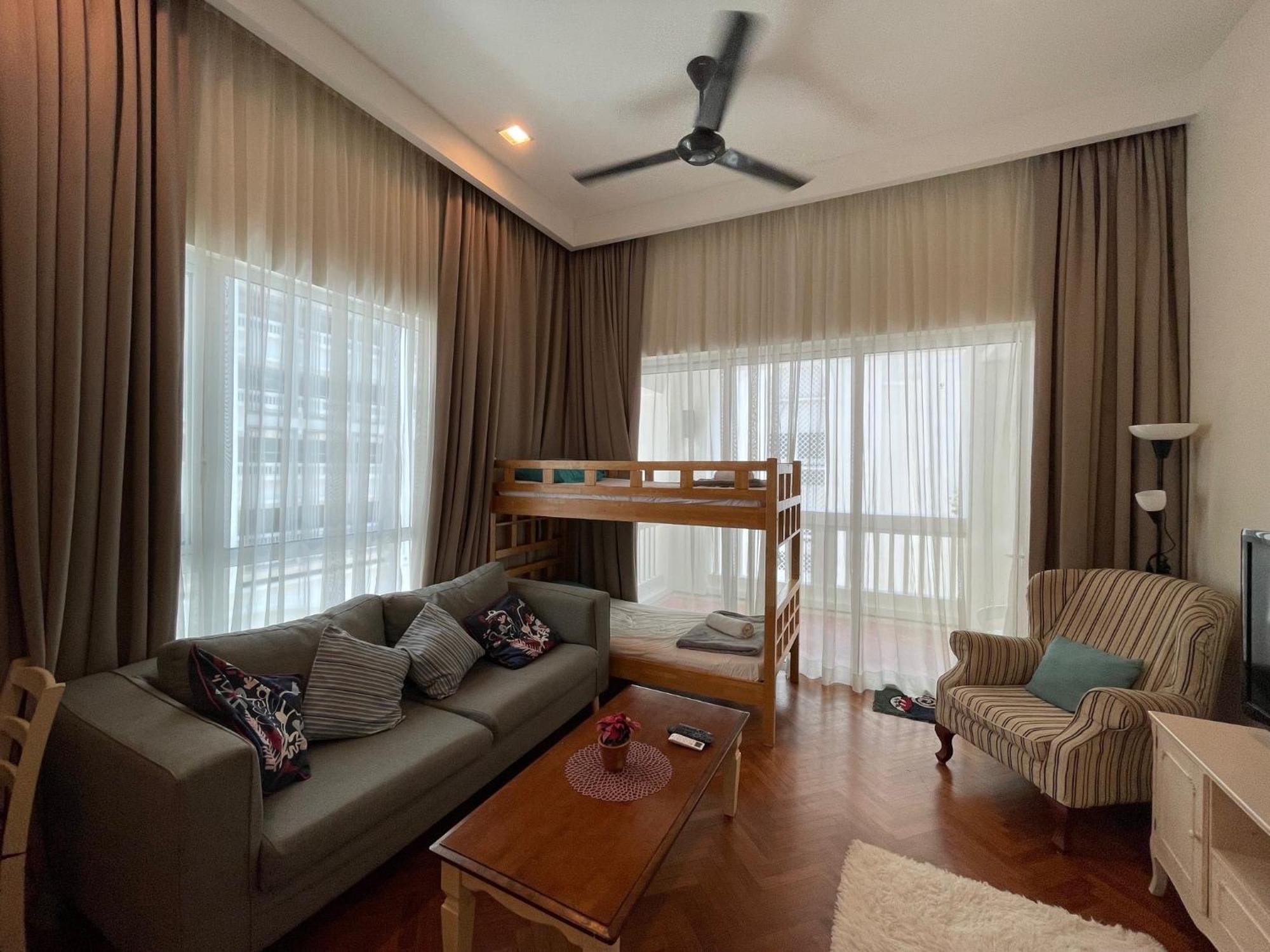 Straits Quay Marina Suites Penang By Aurorahomes Bagan Jermal Экстерьер фото