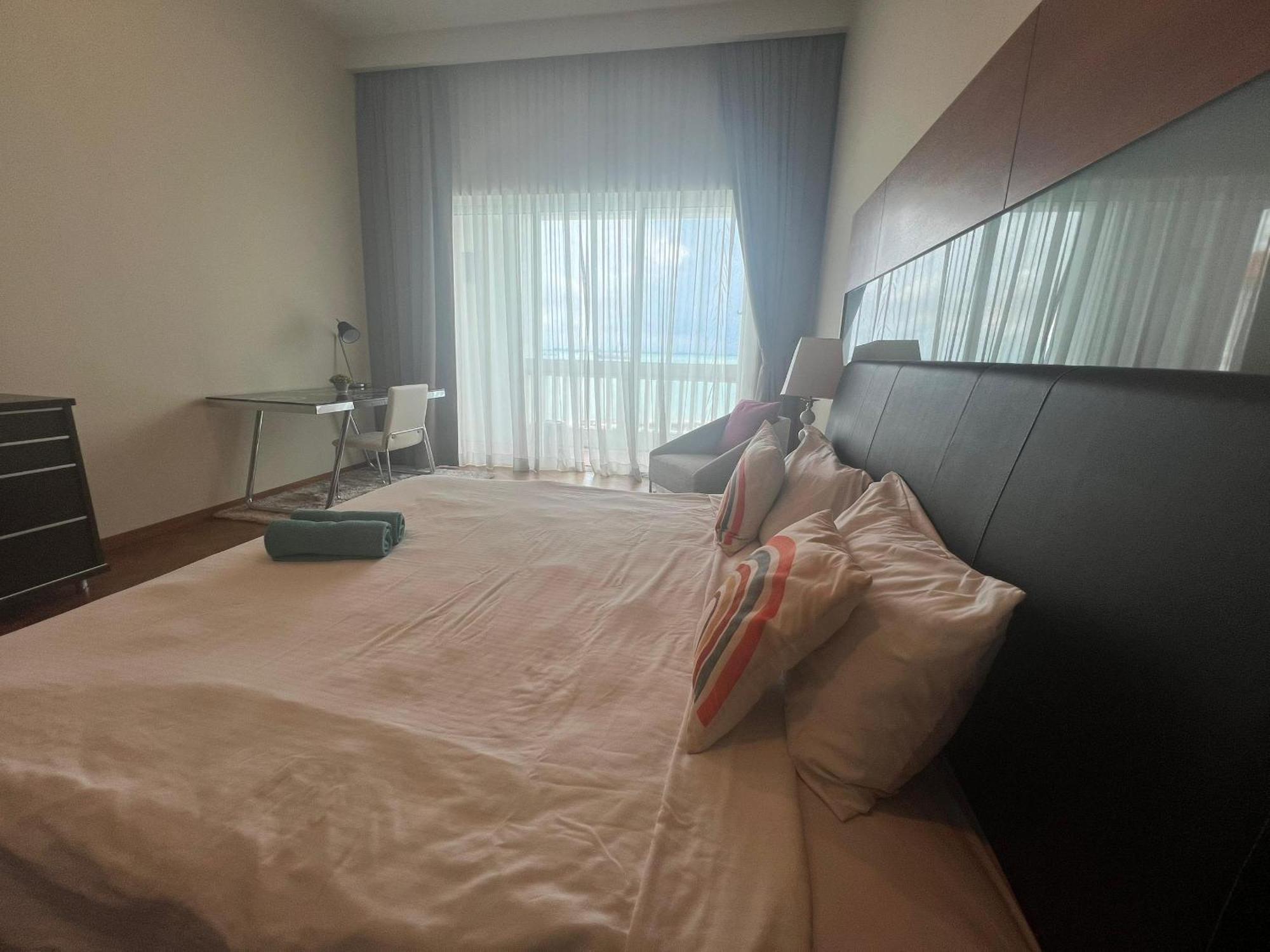 Straits Quay Marina Suites Penang By Aurorahomes Bagan Jermal Экстерьер фото