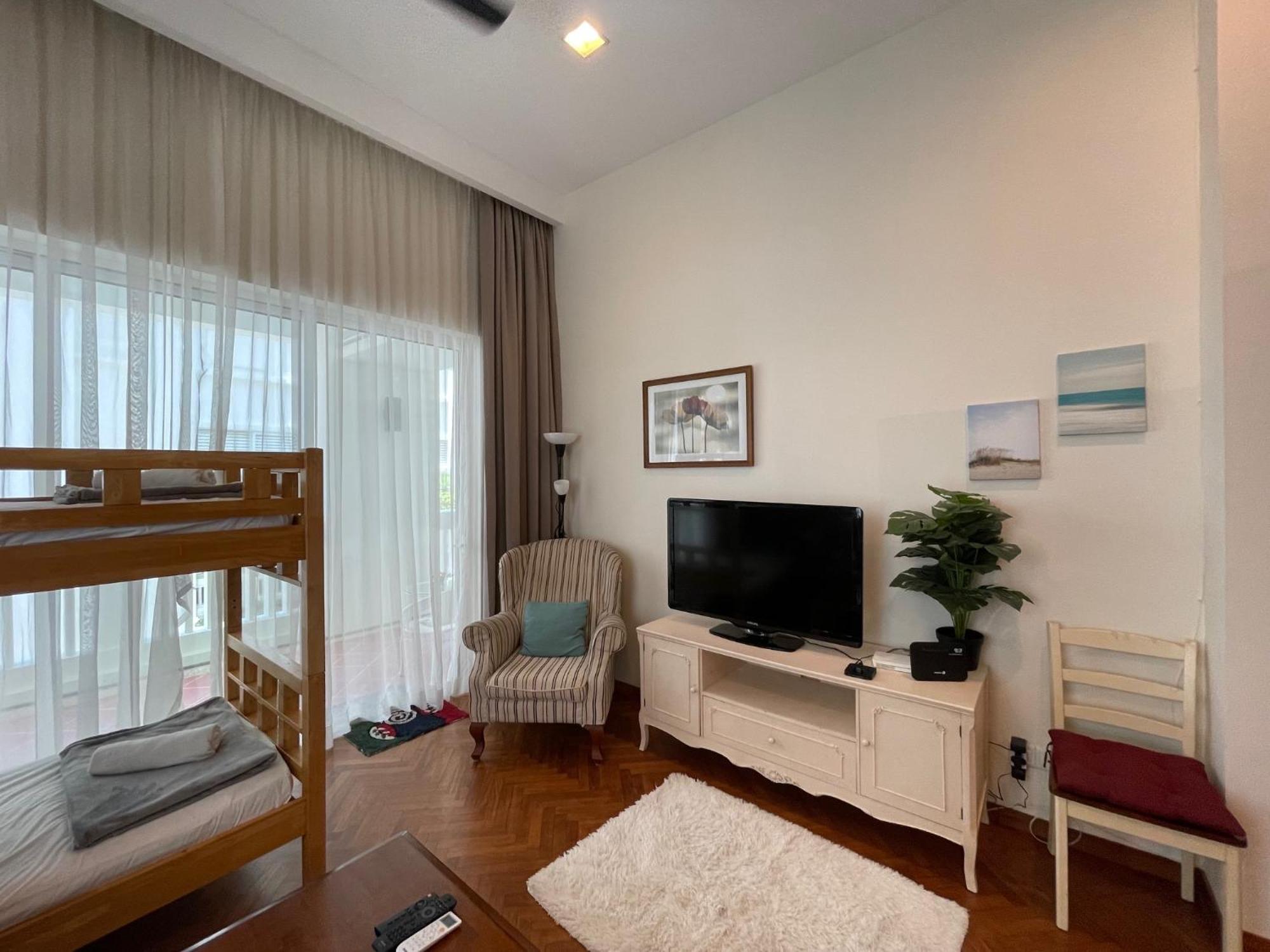 Straits Quay Marina Suites Penang By Aurorahomes Bagan Jermal Экстерьер фото